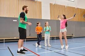 主动发声拒绝交易后卫，火箭管理层似乎破罐子破摔？杜兰特已拼尽全力